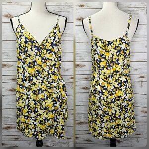 Olivaceous Floral Print Wrap Dress Size Large